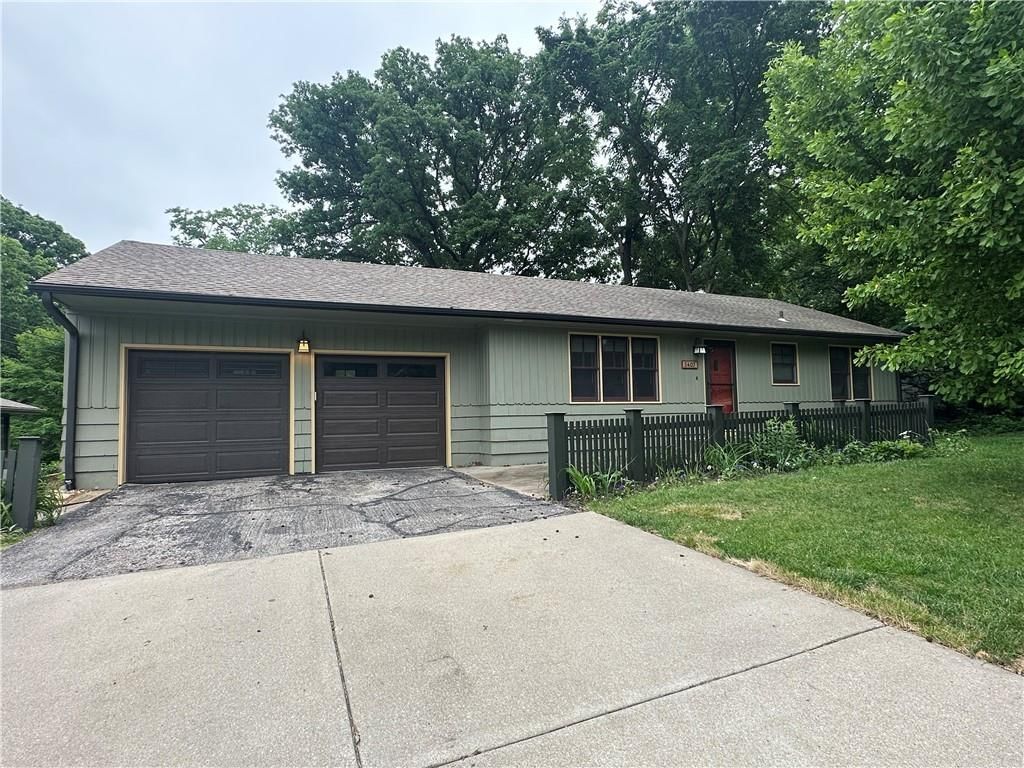 5407 Hardy Street, Overland Park, KS
