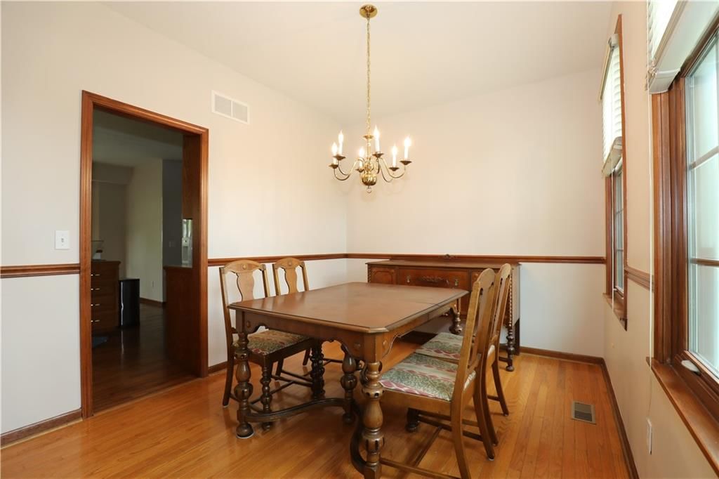 223 W Colleen Court — photo 6