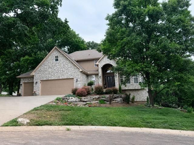 22808 E 28th Street Court — photo 2