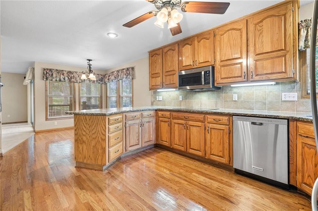 22808 E 28th Street Court — photo 11