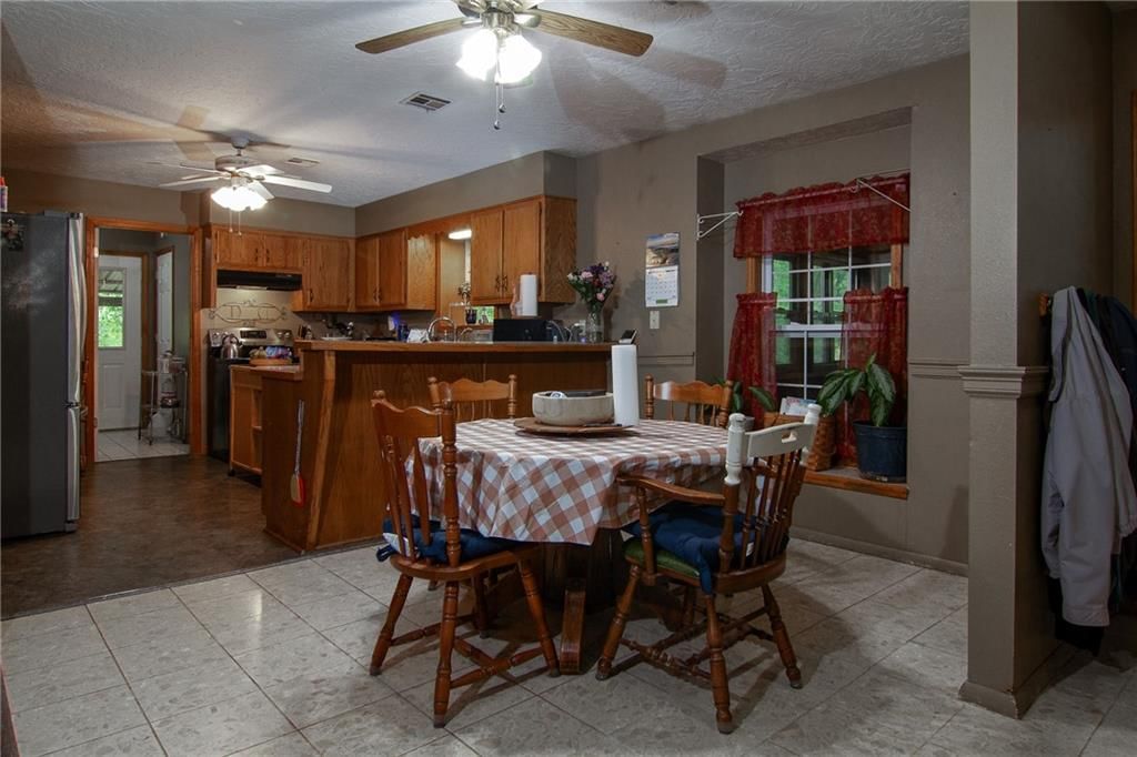3315 Lostine Road — photo 9