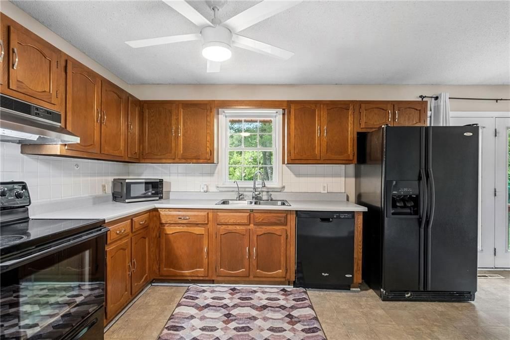 14396 GREENTREE Lane — photo 11
