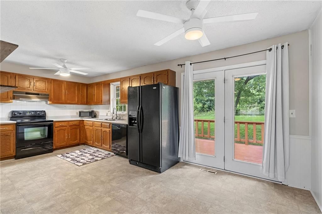 14396 GREENTREE Lane — photo 13