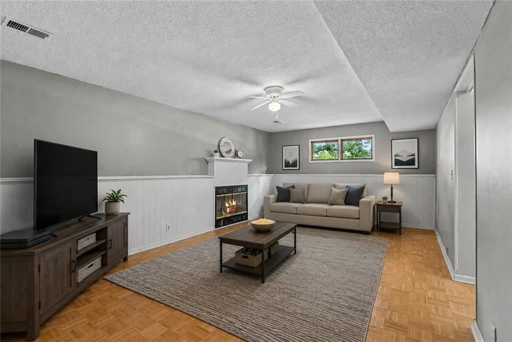 14396 GREENTREE Lane — photo 23