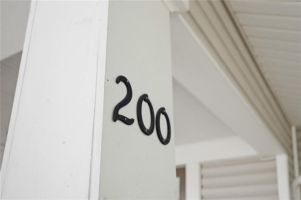 200 W Main Street — photo 28