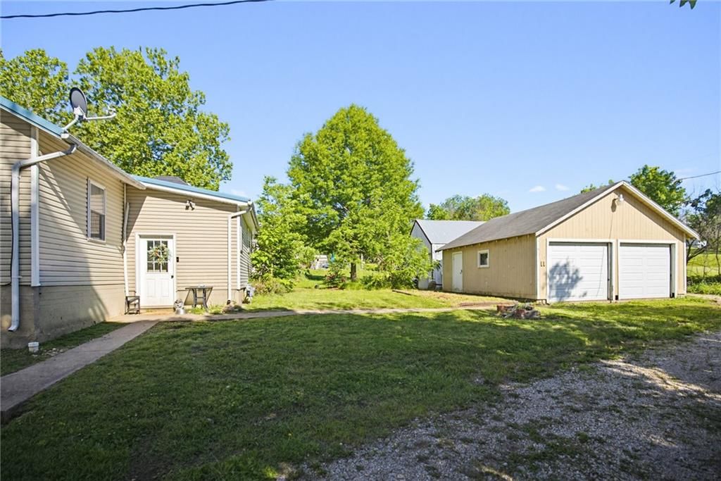 200 W Main Street — photo 32