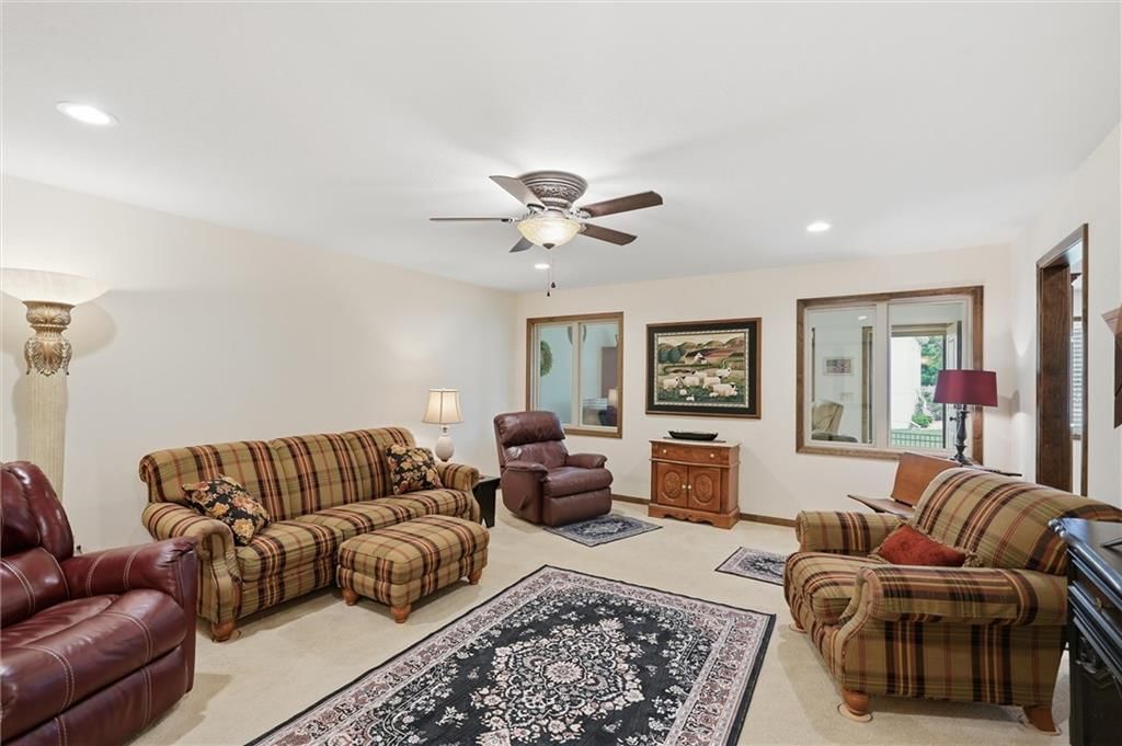 710 GAMMA GRASS Place — photo 6