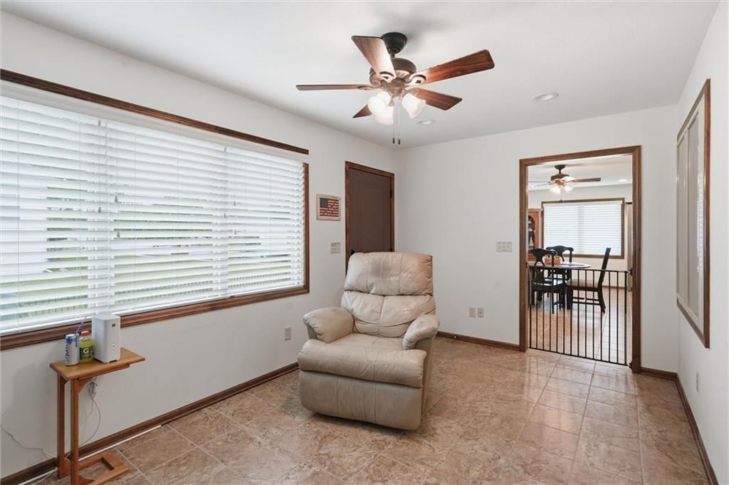 710 GAMMA GRASS Place — photo 9