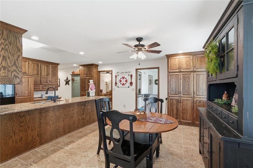 710 GAMMA GRASS Place — photo 11