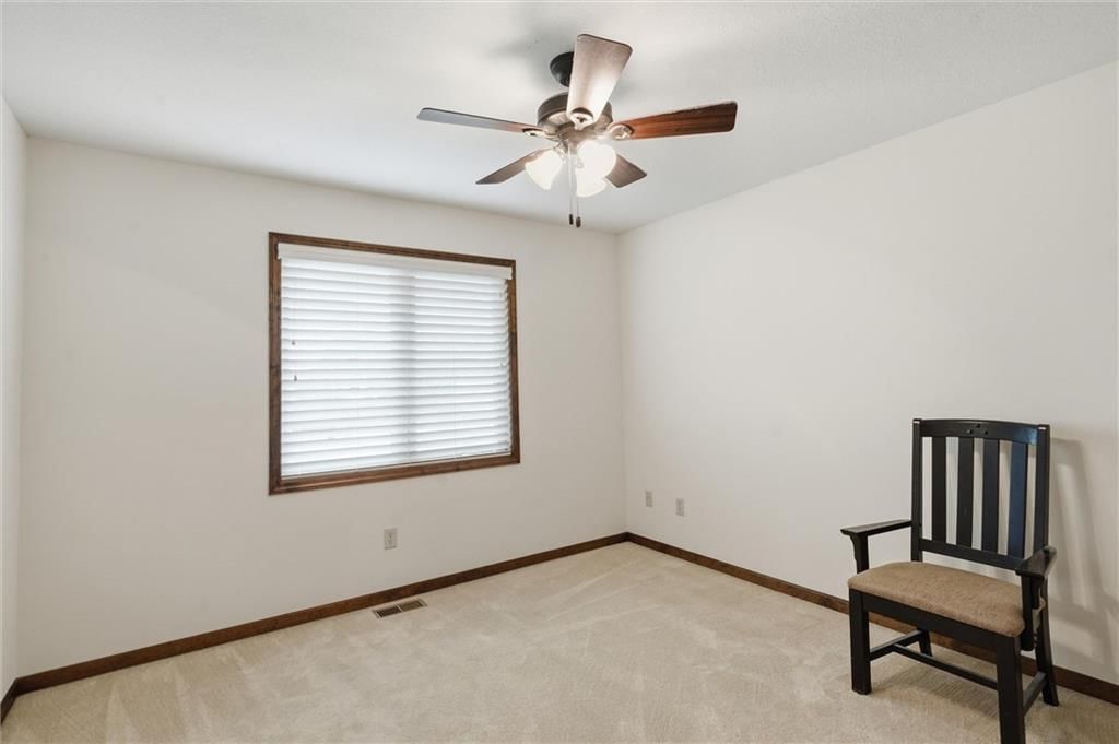 710 GAMMA GRASS Place — photo 22
