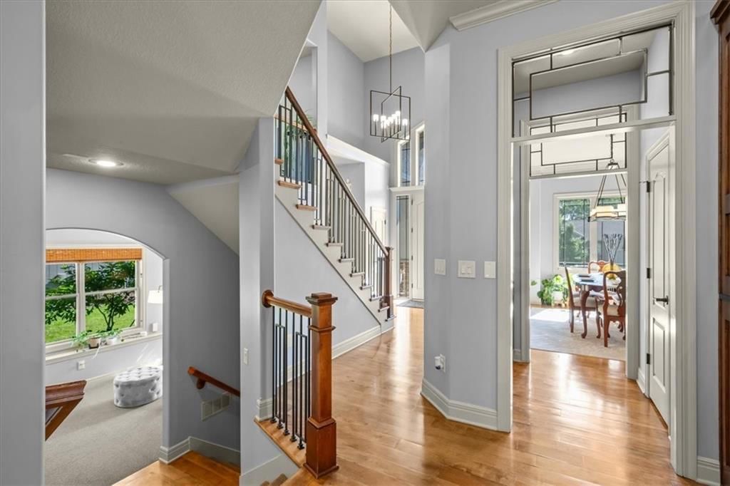 9914 Woodstock Street — photo 4