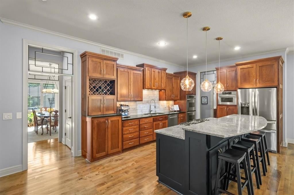 9914 Woodstock Street — photo 8