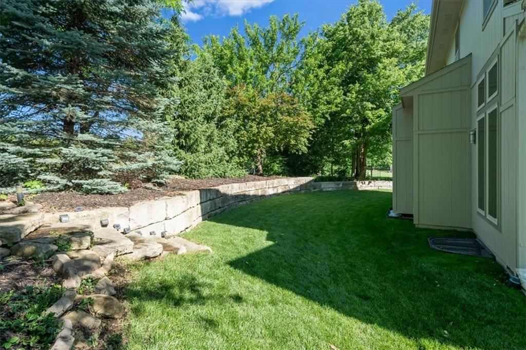 9914 Woodstock Street — photo 40