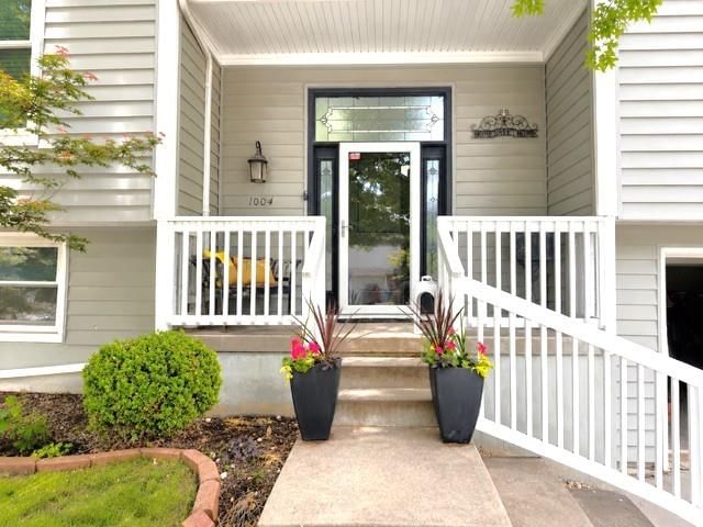 1004 SE 10th Street — photo 3