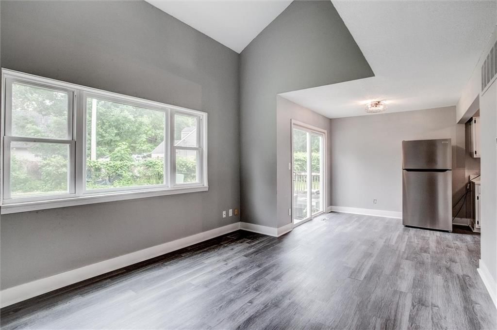 255 N Michigan Street — photo 3