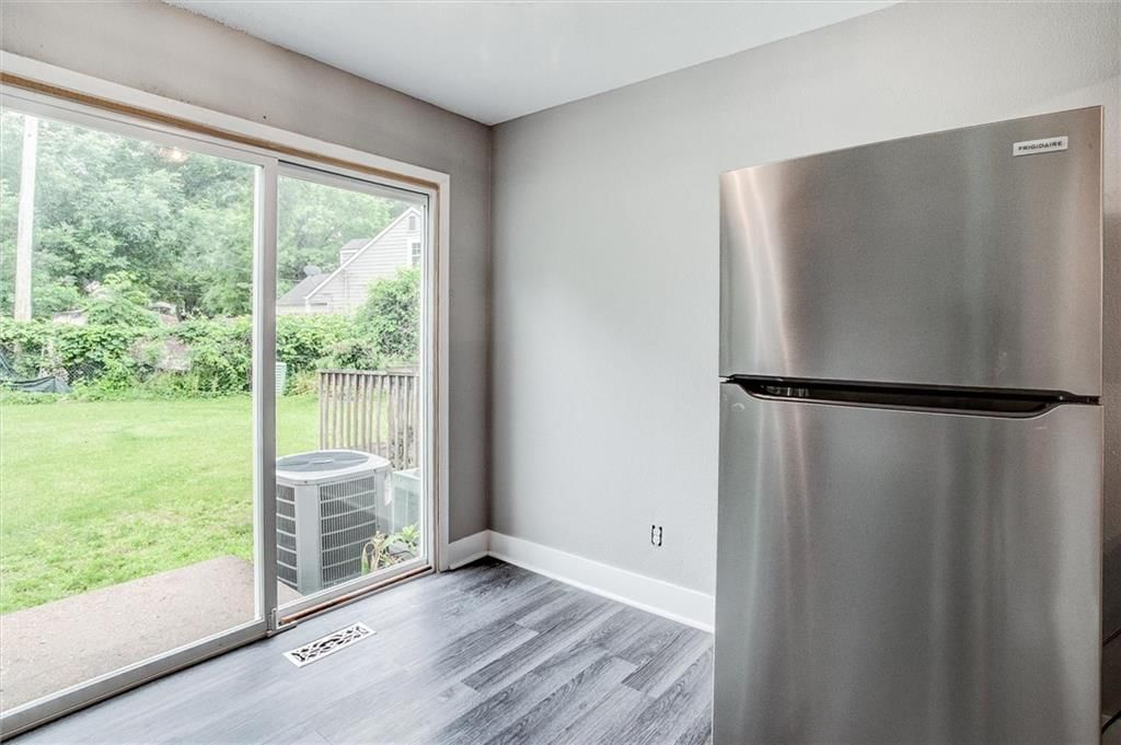 255 N Michigan Street — photo 10