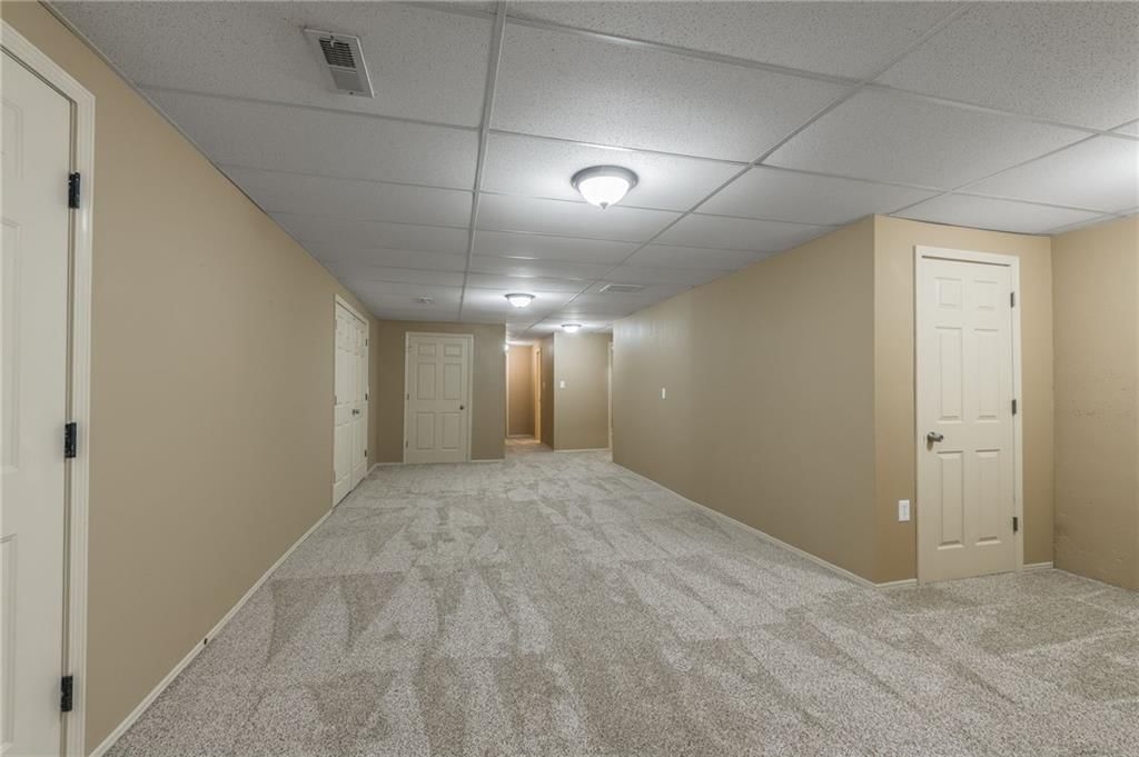2312 NE 24th Street — photo 35