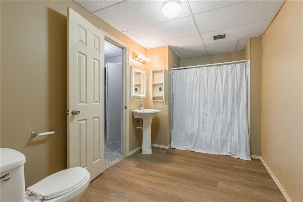 2312 NE 24th Street — photo 38