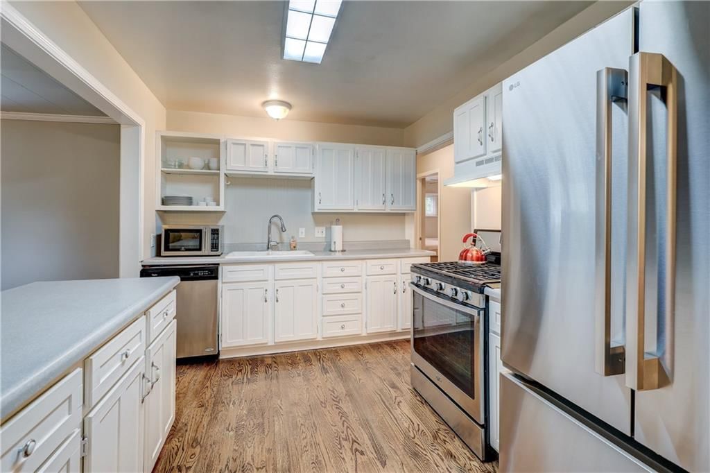 8725 Stearns Avenue — photo 4