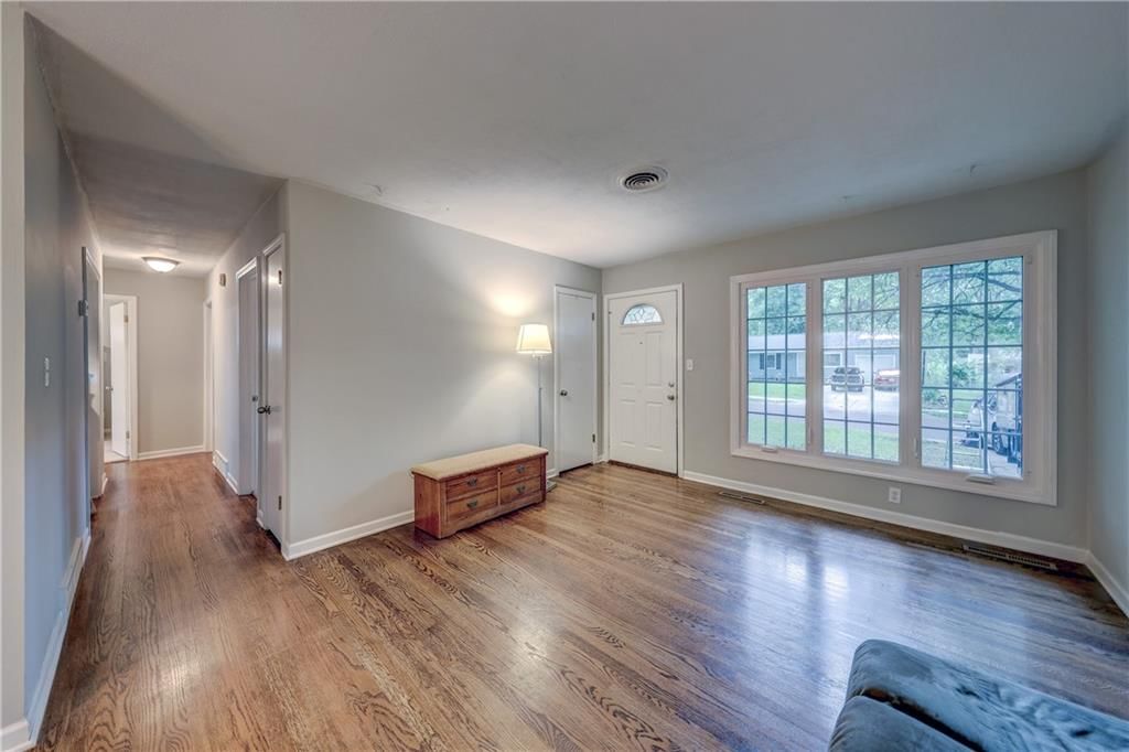 8725 Stearns Avenue — photo 7