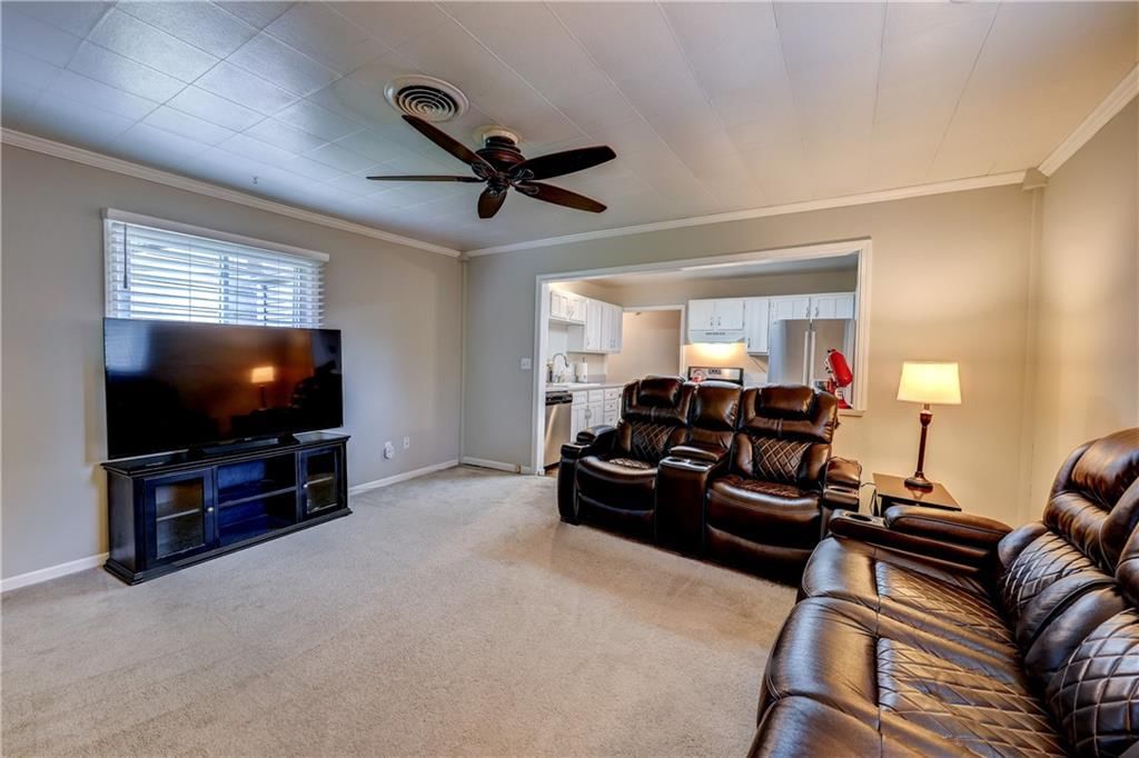 8725 Stearns Avenue — photo 11