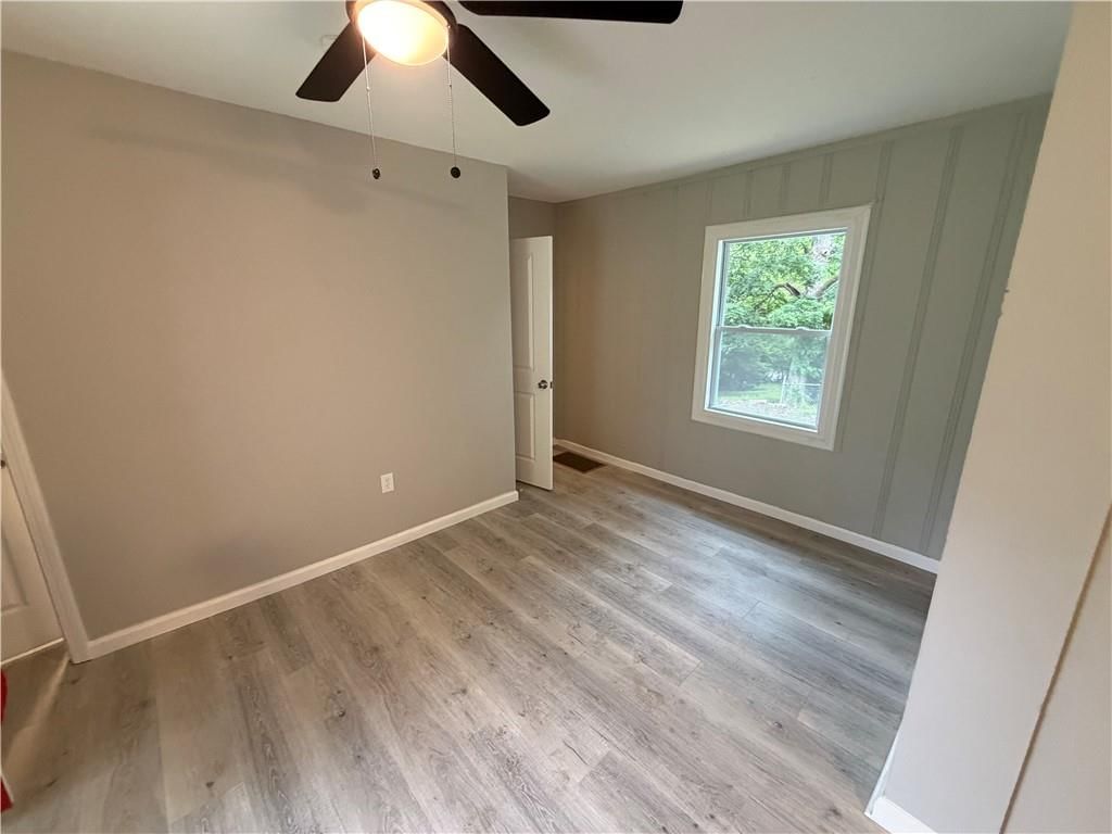 3813 NE 42nd Terrace — photo 5