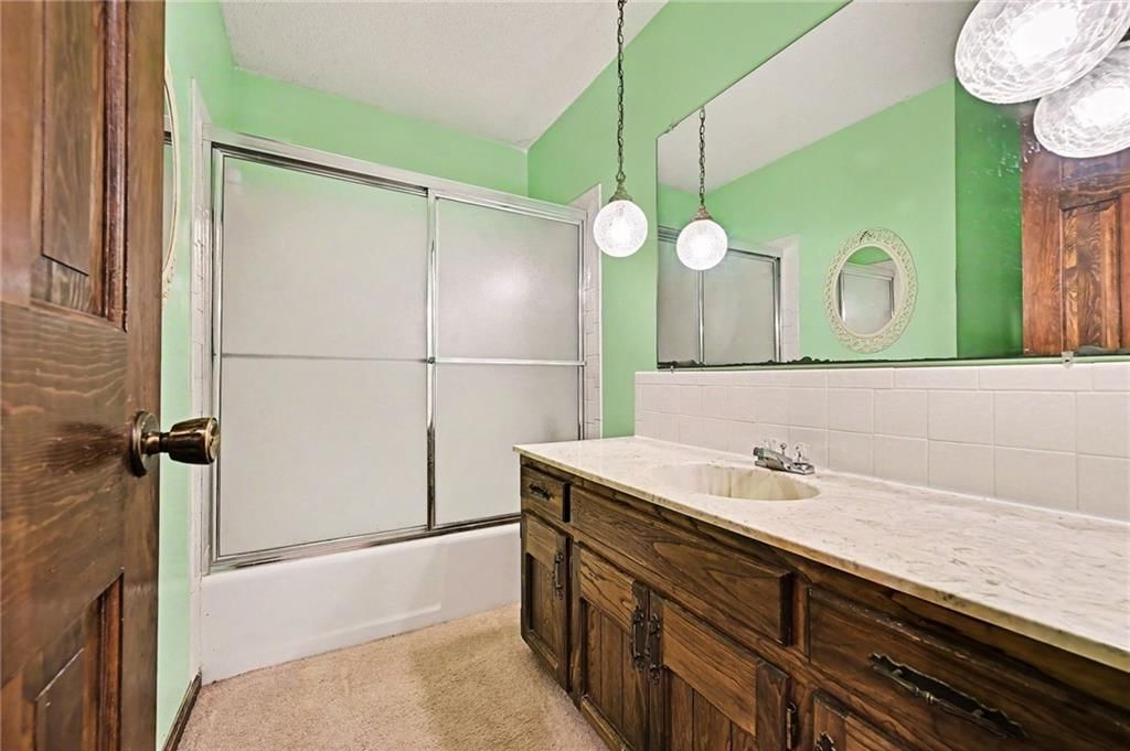 9711 Betsy Ross Lane — photo 32