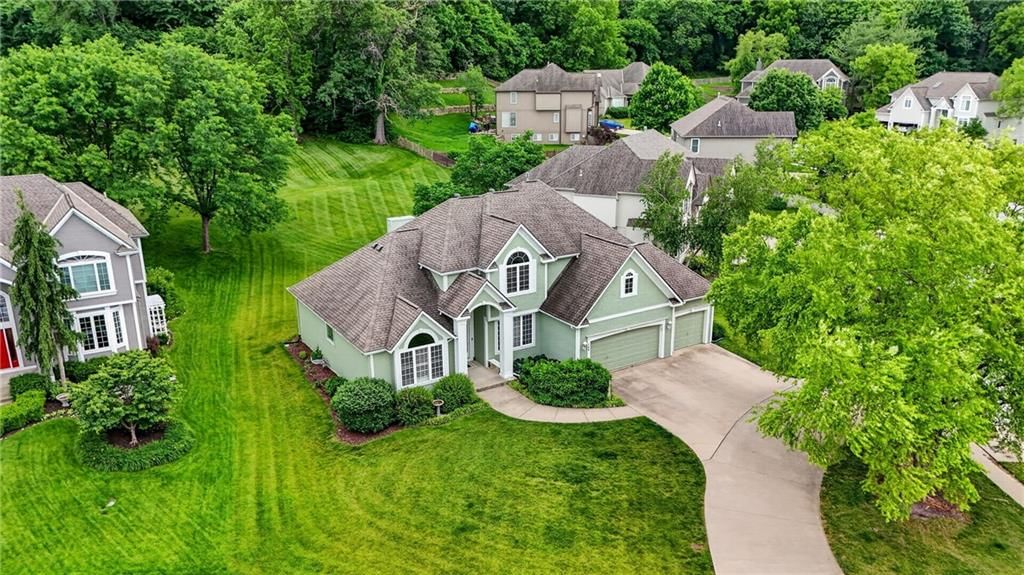 149 NE Misty Meadow Circle — photo 2