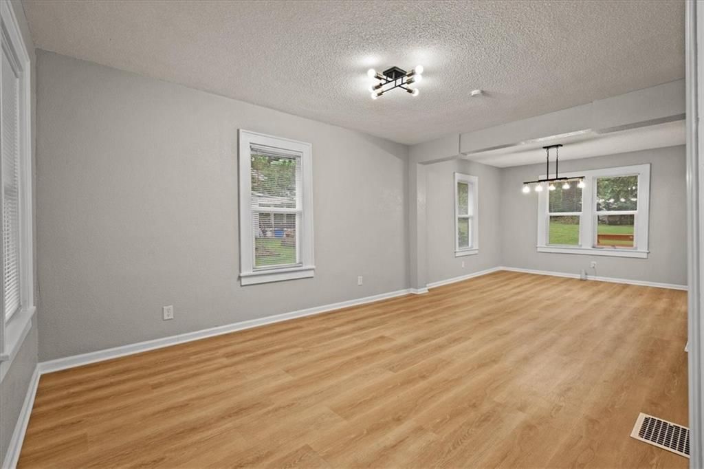 1007 S Crisp Avenue — photo 6
