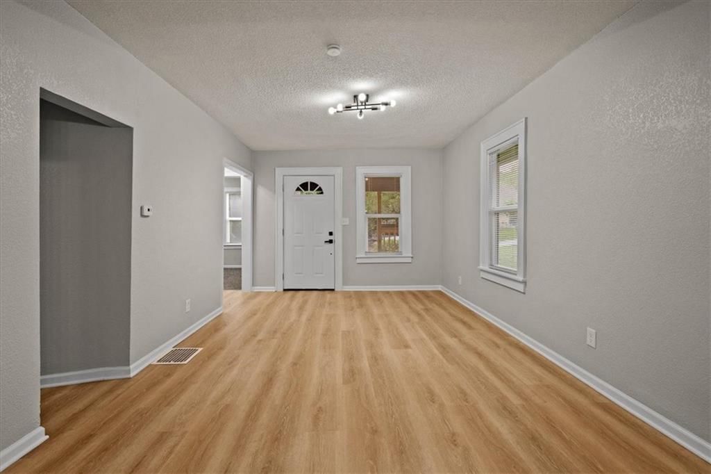 1007 S Crisp Avenue — photo 7