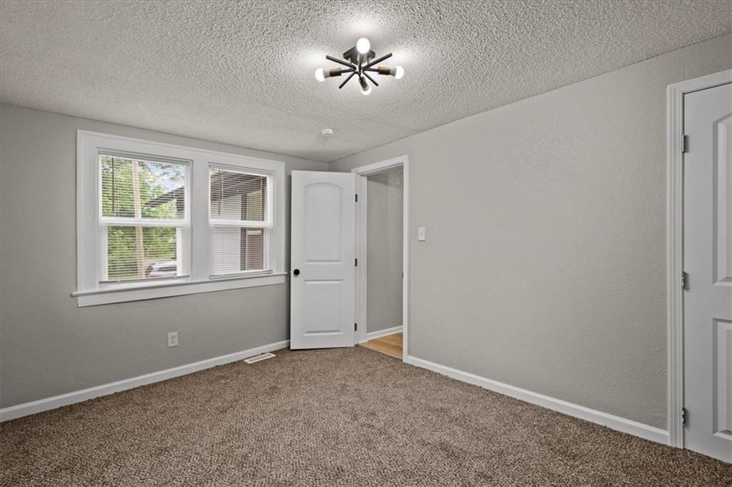 1007 S Crisp Avenue — photo 17