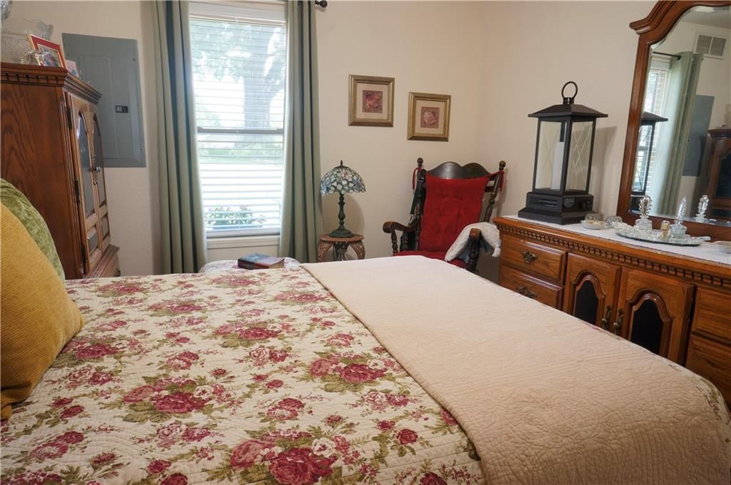 2907 Elm Street — photo 8