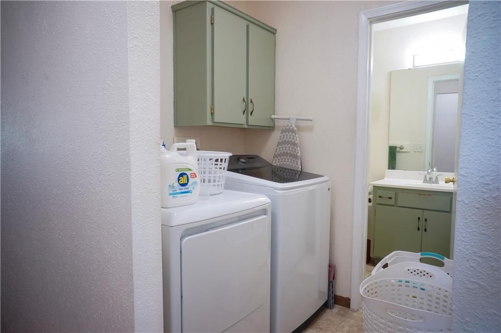 2907 Elm Street — photo 16