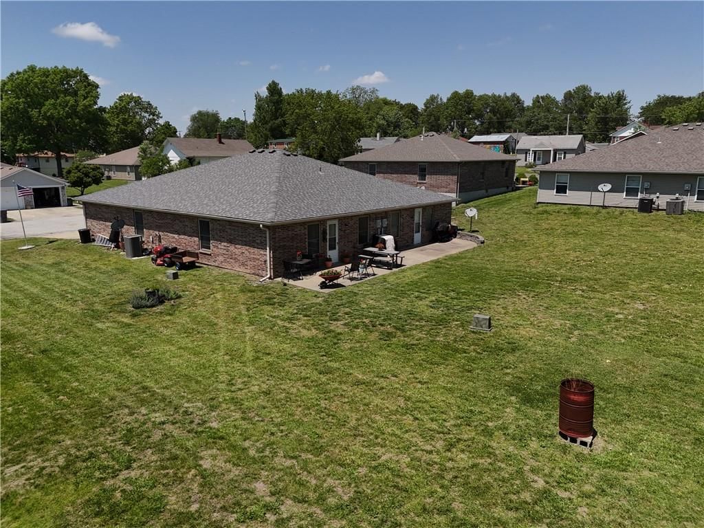 2907 Elm Street — photo 25