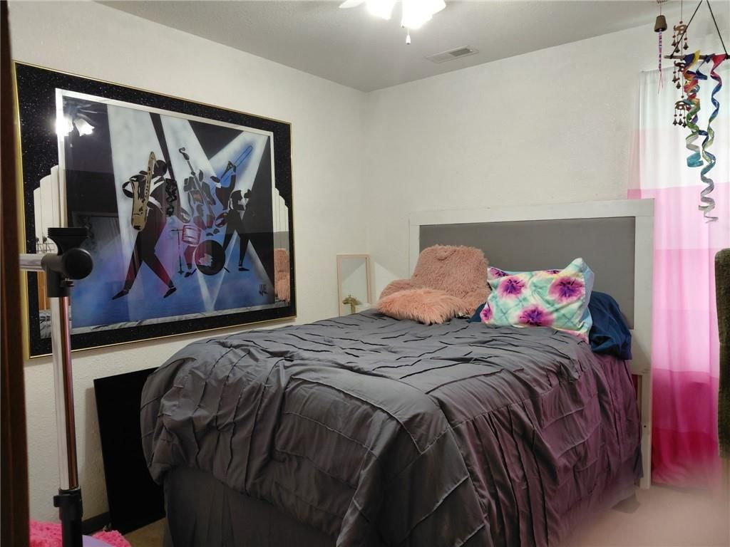 2907 Elm Street — photo 46