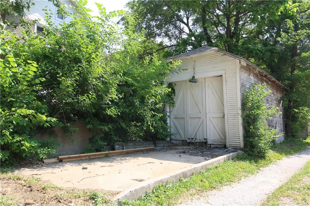 702 McDonald Street — photo 31