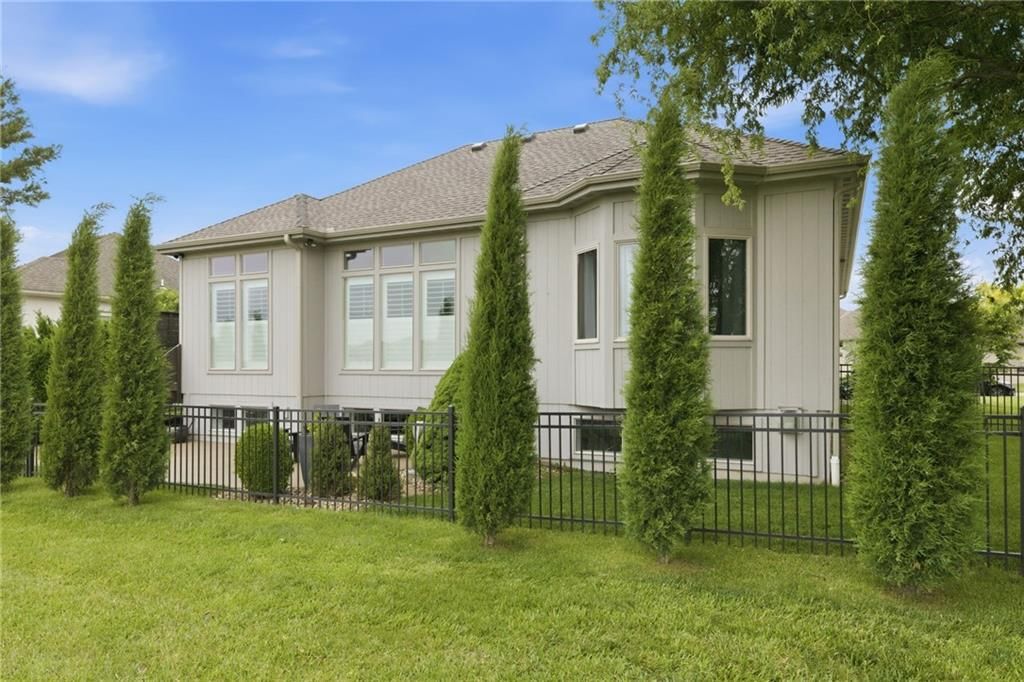 17333 Hauser Street — photo 42