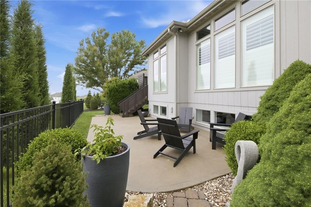 17333 Hauser Street — photo 45