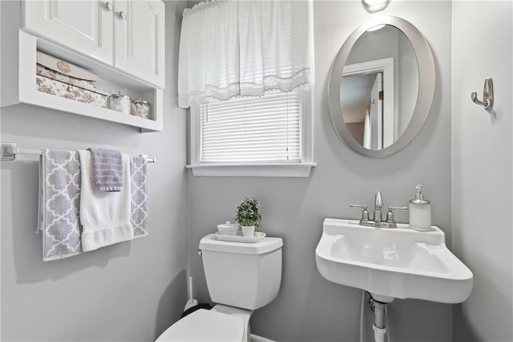 128 Karen Lane — photo 18