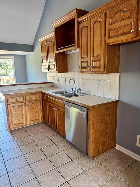 414 Donegal Drive — photo 4
