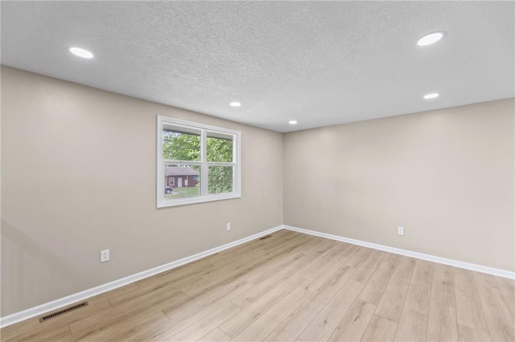 6508 E 155th Street — photo 5
