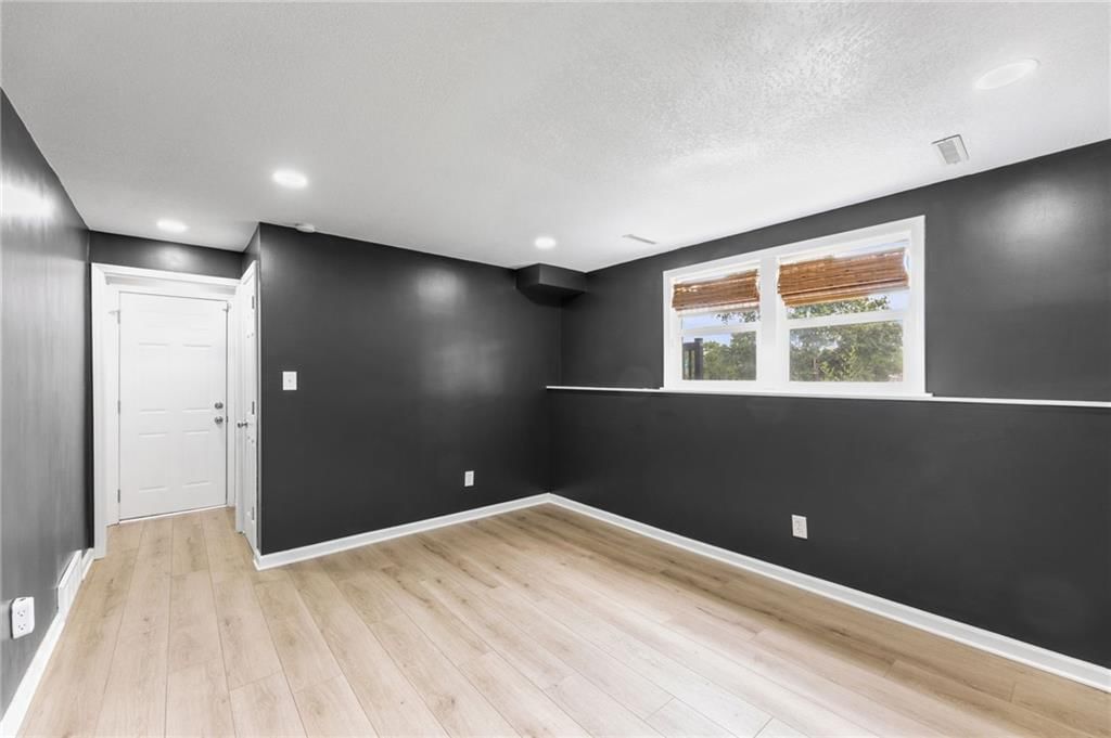 6508 E 155th Street — photo 22