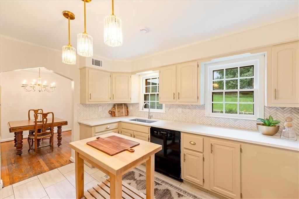 6013 W 61st Street — photo 12