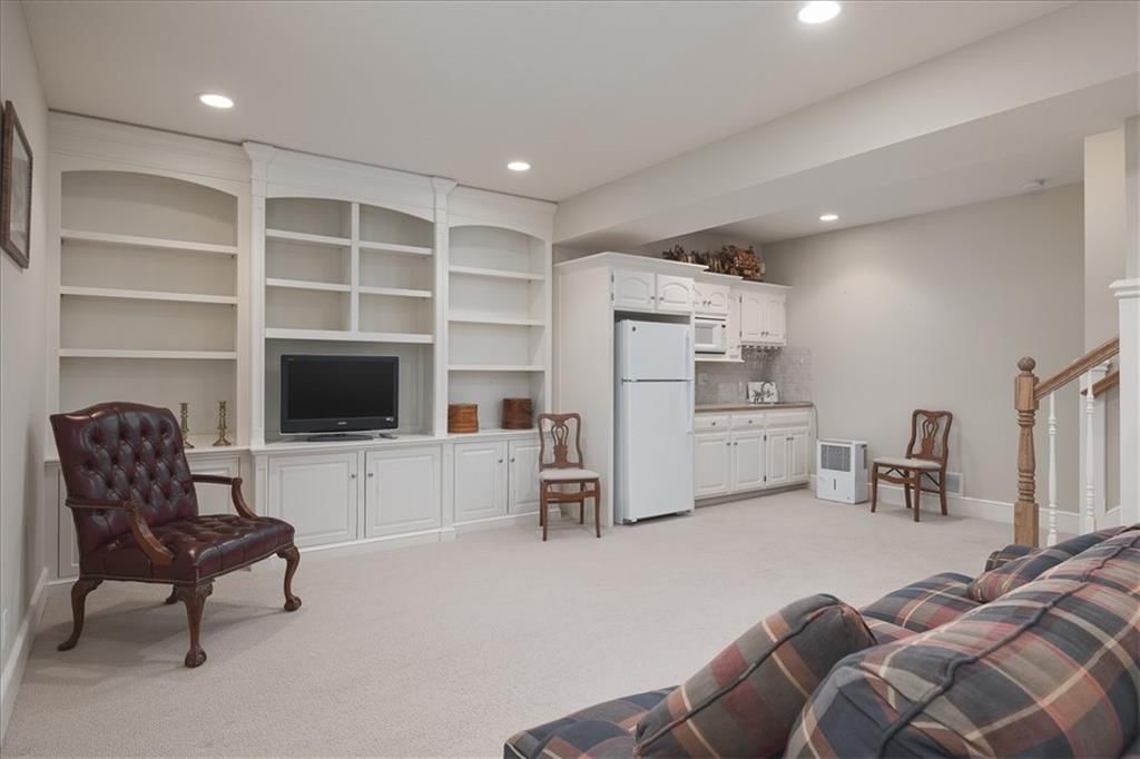 5819 Longleaf Drive — photo 18