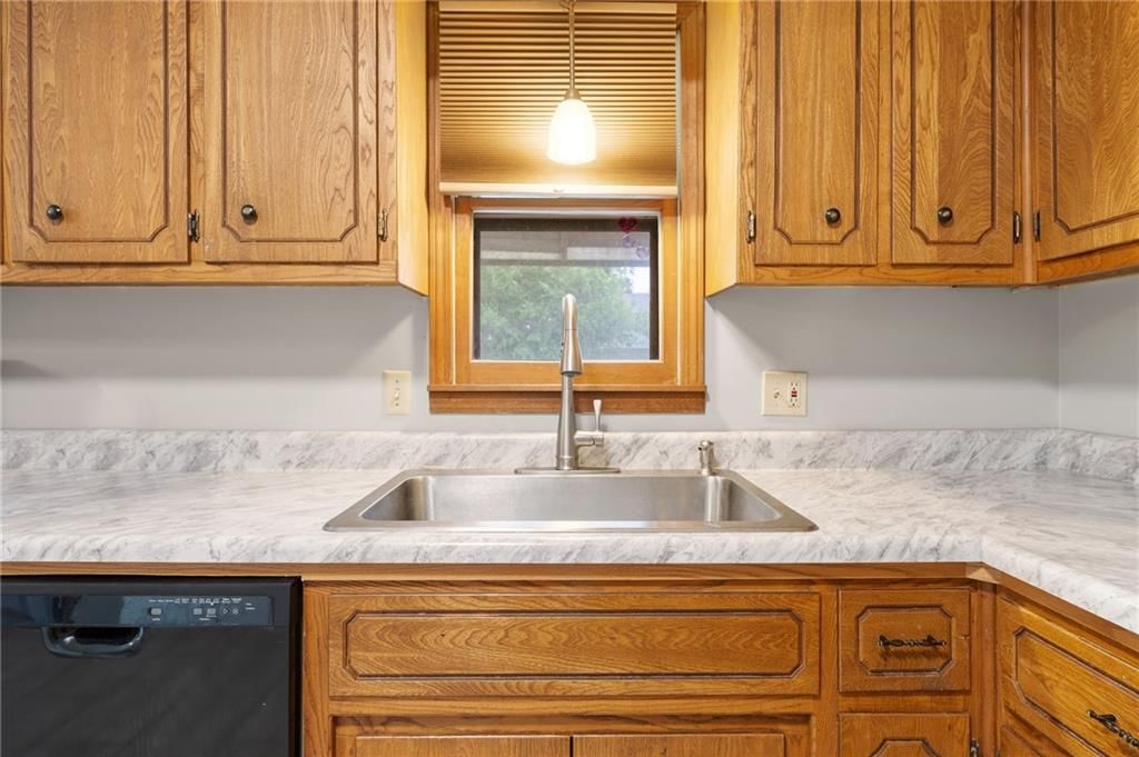 412 Creach Drive — photo 8