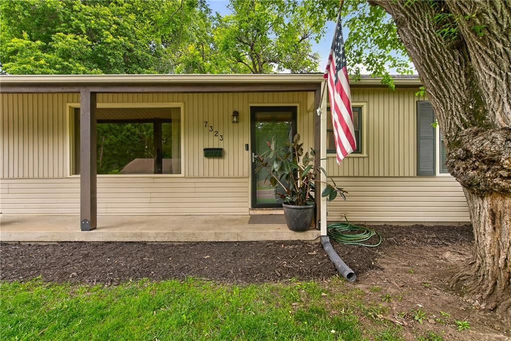7323 Outlook Street — photo 3
