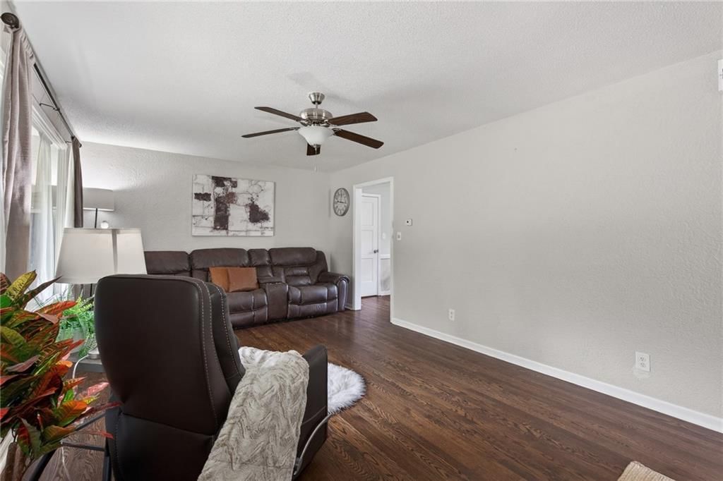 7323 Outlook Street — photo 5