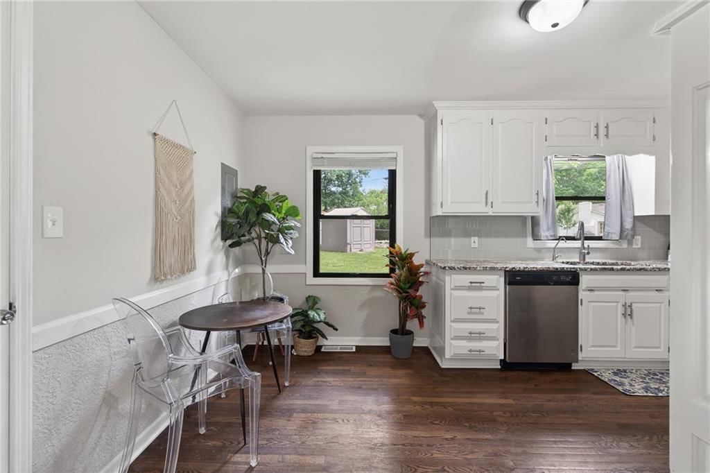 7323 Outlook Street — photo 7