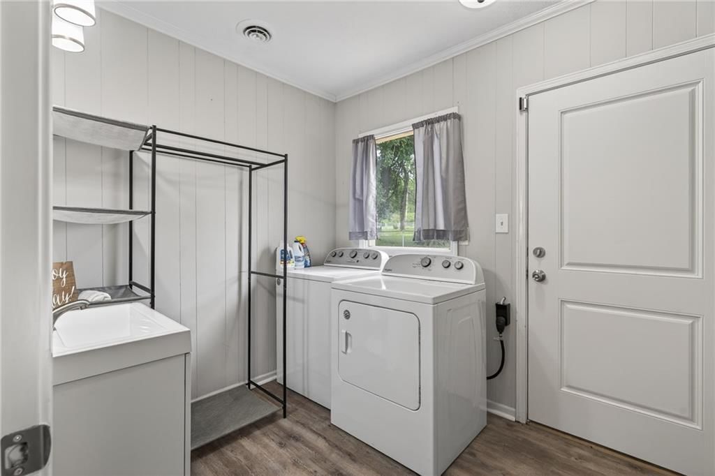 7323 Outlook Street — photo 19