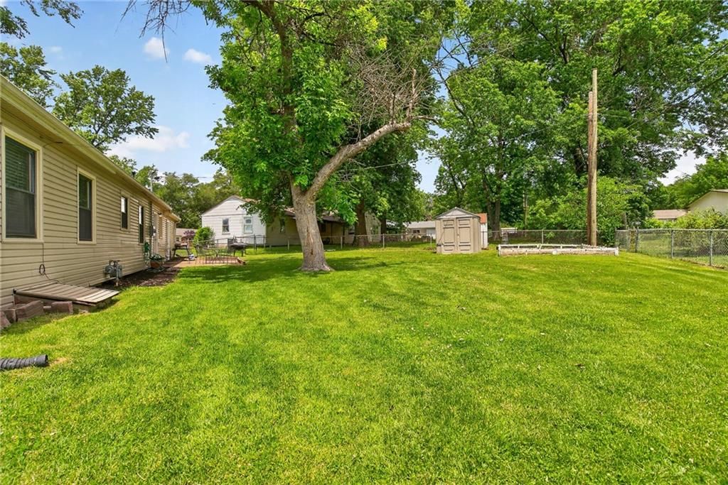 7323 Outlook Street — photo 21